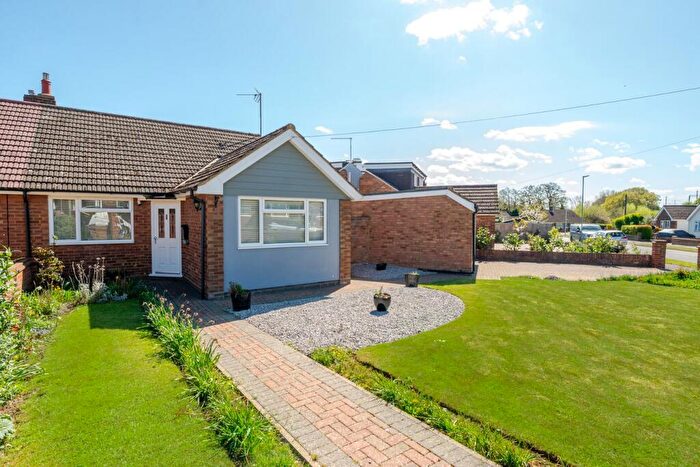 3 Bedroom Bungalow For Sale In Willow Way, Flitwick, MK45