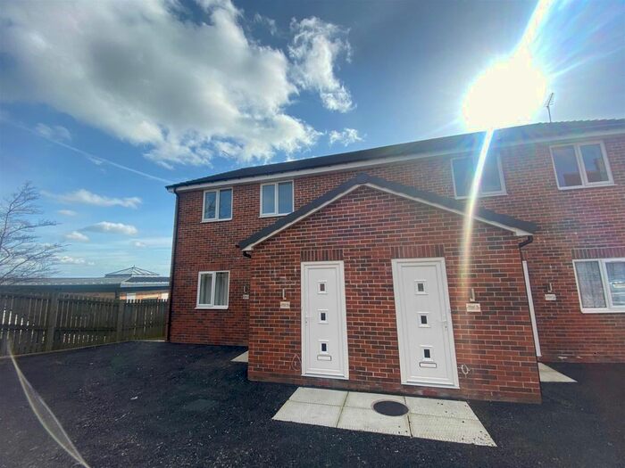 1 Bedroom Flat To Rent In Fitzwilliam Close, Hoyland, Barnsley, S74