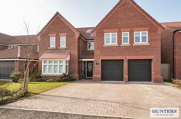 6 Bedroom Detached House For Sale In Grange Meadows, Selby, YO8