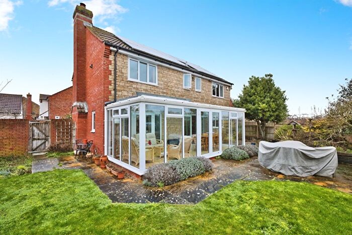 4 Bedroom Detached House For Sale In Weymont Close, Middlezoy, Bridgwater, TA7