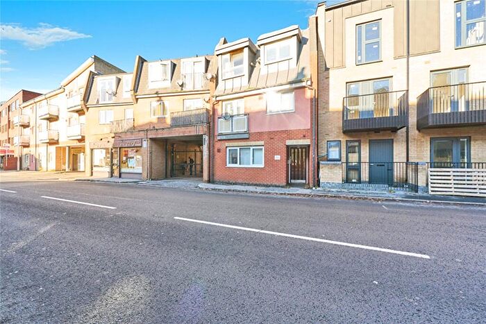 1 Bedroom Flat For Sale In Coombe Road, Kingston Upon Thames, KT2