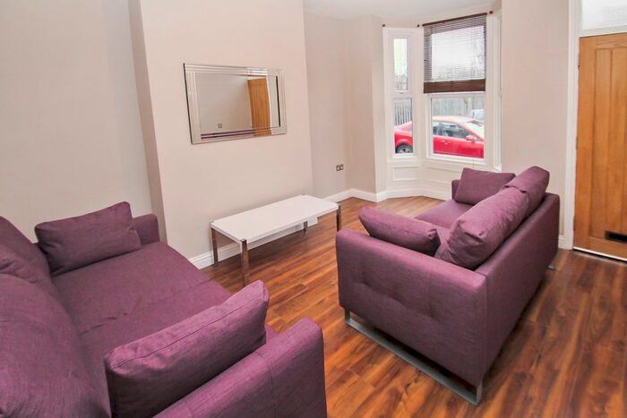 3 Bedroom Terraced House To Rent In Ashville Avenue, Hyde Park, Leeds, LS6