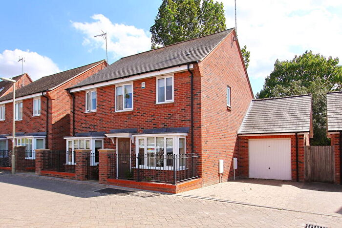 4 Bedroom Detached House For Sale In Augusta Way Central, Andover, SP11