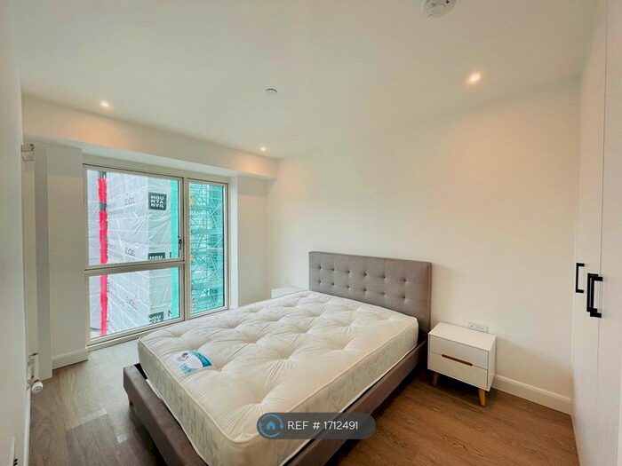 1 Bedroom Flat To Rent In Galleria House, London, E16