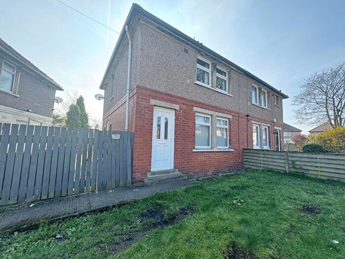 2 Bedroom Semi-Detached House To Rent In Wood Lane, Bradford, West Yorkshire, BD2