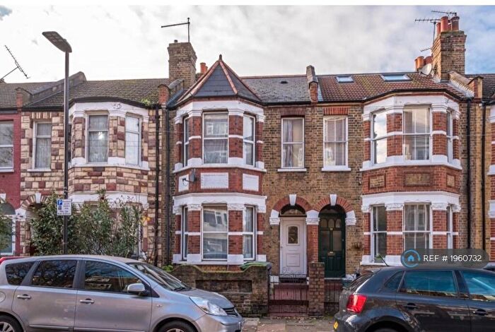 3 Bedroom Terraced House To Rent In Warwick Gardens, London, N4