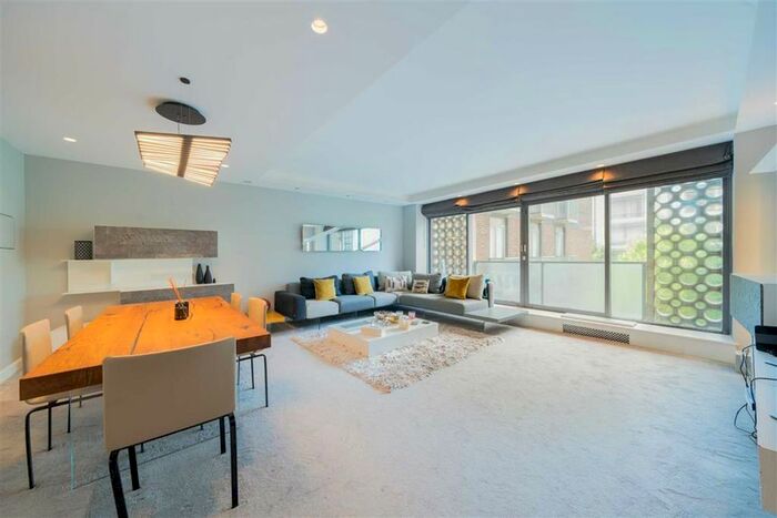 2 Bedroom Flat To Rent In Great Cumberland Place, London, W1H