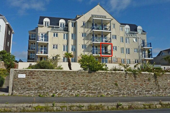 1 Bedroom Flat For Sale In Emslie Road, Carnes Court Emslie Road, TR11