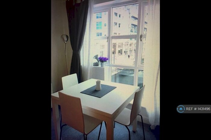 1 Bedroom Flat To Rent In Transom Close, London, SE16