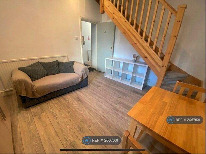 1 Bedroom Flat To Rent In Whittington Road, London, N22