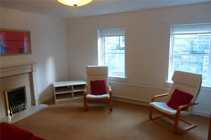 1 Bedroom Flat To Rent In Atholl Crescent Lane, Edinburgh, EH3