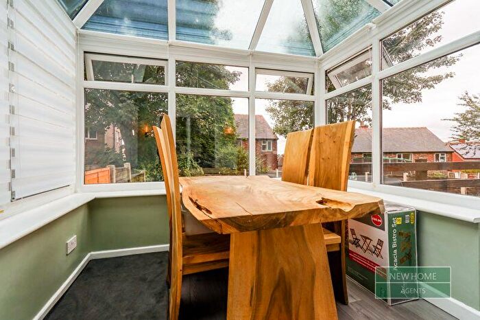 3 Bedroom Semi-Detached House For Sale In Walton Way, Denton, Manchester, M34