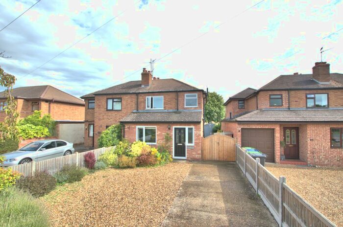 3 Bedroom Semi-Detached House To Rent In Haverhill Road, Stapleford, Cambridge, CB22