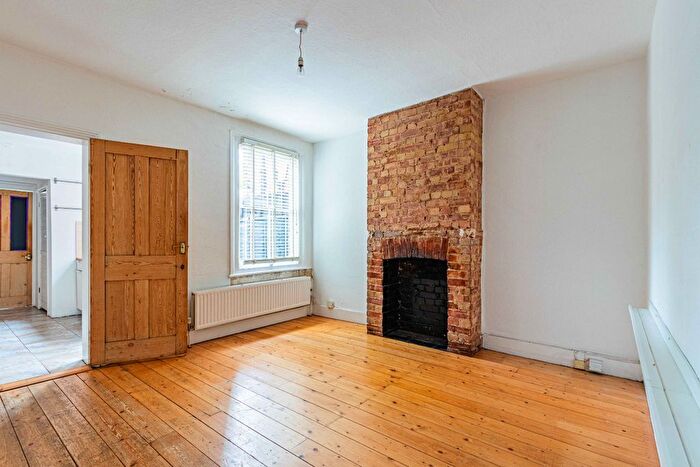 3 Bedroom Terraced House For Sale In Haydon Road, Watford, Hertfordshire, WD19