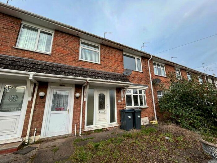 3 Bedroom Terraced House To Rent In Toll House Road, Birmingham, B45