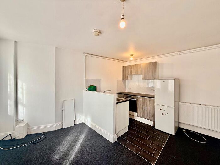 1 Bedroom Flat To Rent In Fawcett Road, Southsea, PO4
