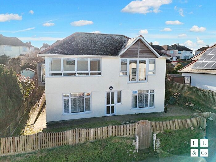 4 Bedroom Detached House To Rent In Meadowbank Road, Falmouth, TR11
