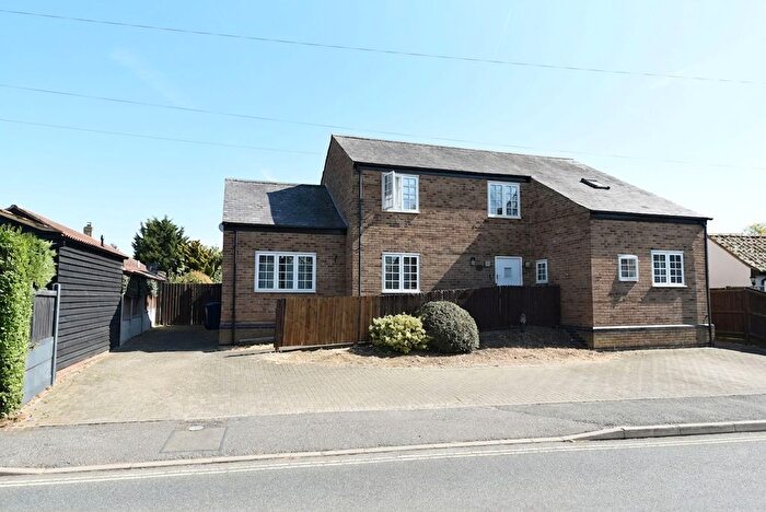 6 Bedroom Detached House For Sale In Rusts Lane, Alconbury, PE28