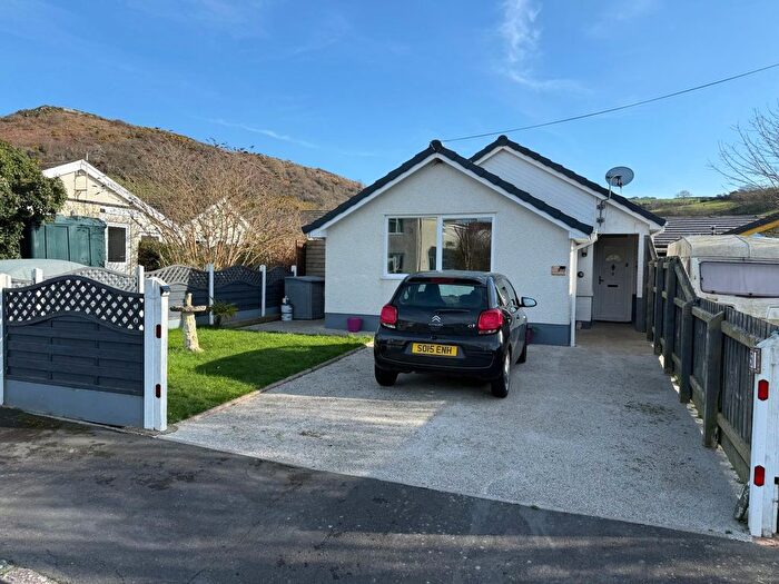 3 Bedroom Bungalow For Sale In Pentre Isaf, Llanrhystud, SY23