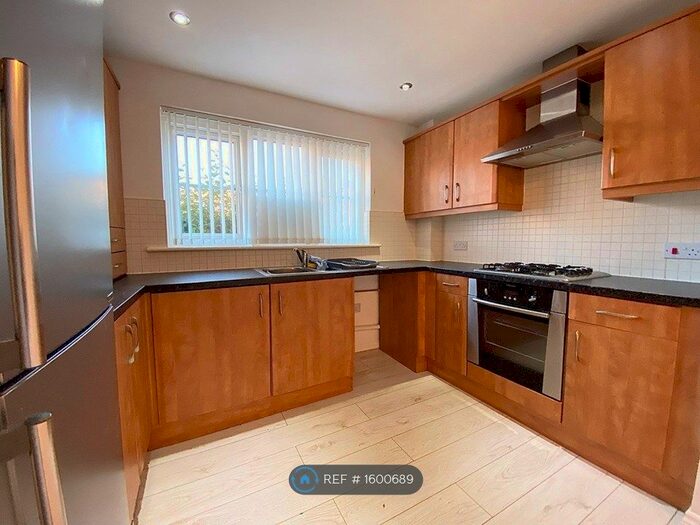 2 Bedroom Flat To Rent In Rockingham Court, Middlesbrough, TS5