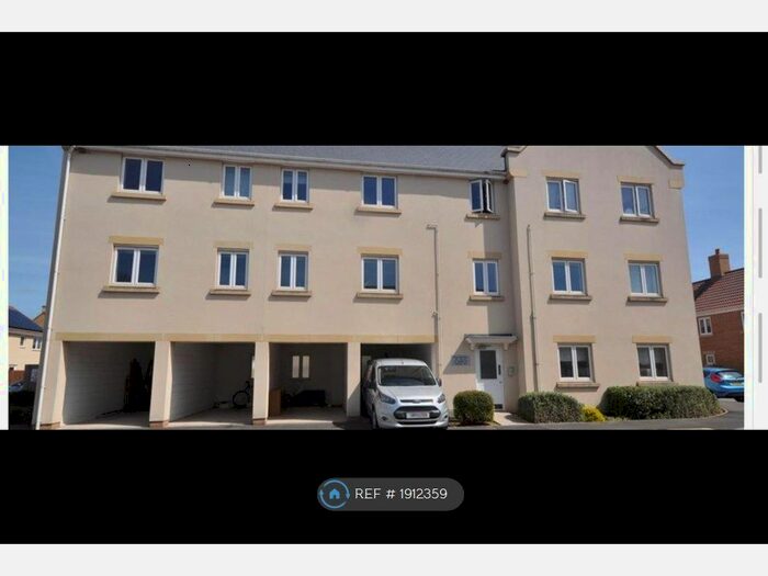 2 Bedroom Flat To Rent In Mill House Road, Norton Fitzwarren, TA2