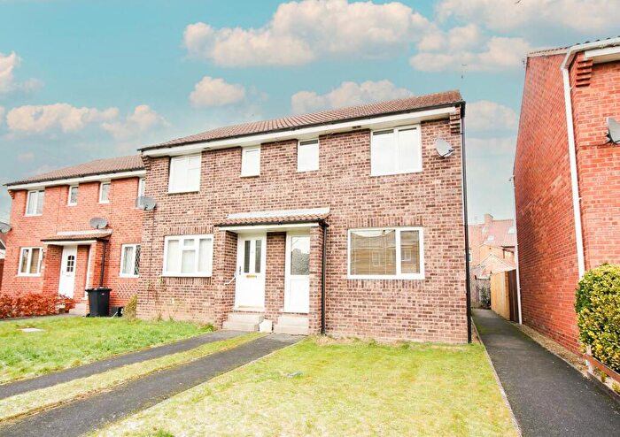 2 Bedroom End Of Terrace House For Sale In Bondgate Green Close, Ripon, HG4