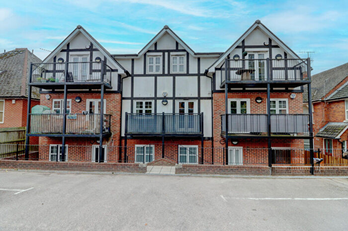 2 Bedroom Duplex For Sale In Woodley Court, West Wycombe Road, High Wycombe, Buckinghamshire, HP12