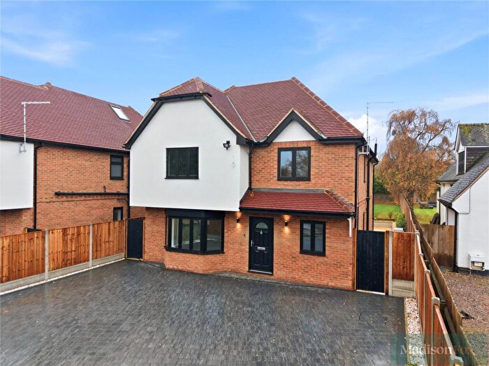 5 Bedroom Detached House For Sale In Ongar Road, Abridge, Romford, RM4