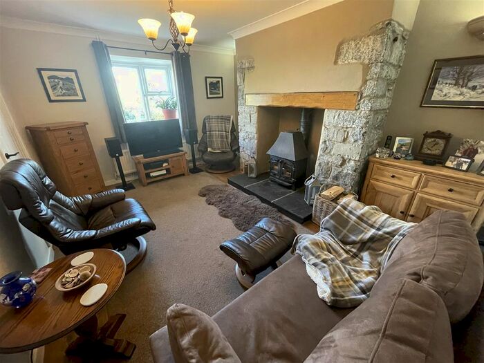 3 Bedroom Semi-Detached House For Sale In Crwbin, Kidwelly, SA17