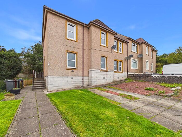 3 Bedroom Flat For Sale In Hillview Crescent, Lanark, ML11