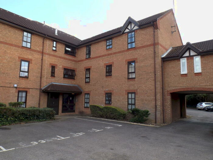 1 Bedroom Apartment To Rent In Woodston, PE2