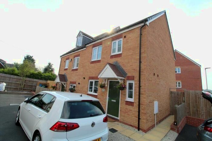 3 Bedroom End Of Terrace House To Rent In Bottle Kiln Rise, Brierley Hill, DY5