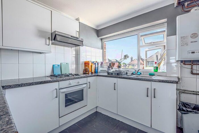 5 Bedroom End Of Terrace House To Rent In Stoughton Road, Guildford, GU2