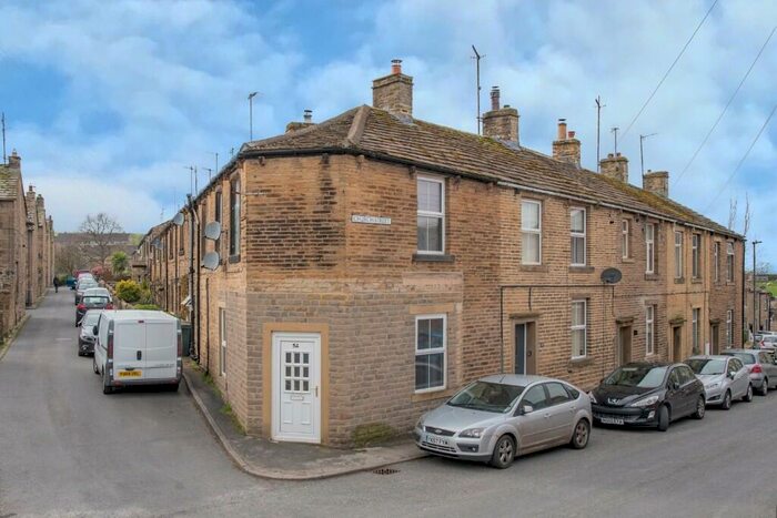 1 Bedroom Apartment To Rent In A Church Street, Carleton, BD23