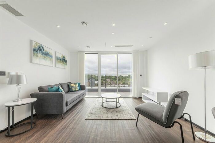 2 Bedroom Flat To Rent In Westgate House, West Gate, Ealing, London, W5