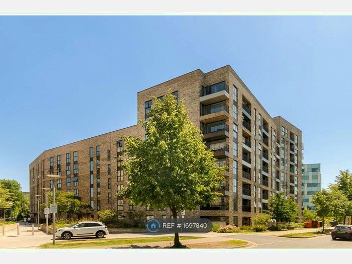 3 Bedroom Flat To Rent In Abbotsford Court, London, NW10