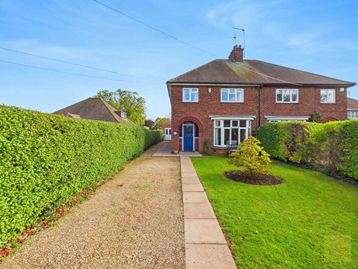 3 Bedroom Semi-detached House For Sale In Ayston Road, Uppingham, LE15