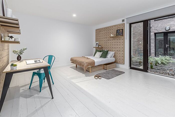 Studio To Rent In Node Limehouse, E14