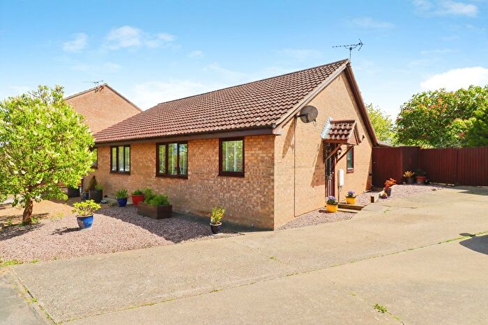 2 Bedroom Bungalow For Sale In Wheatfields, Diss, IP22