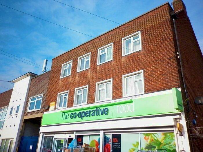 3 Bedroom Flat To Rent In Chastilian Road, Dartford, DA1