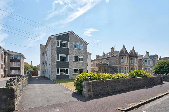 1 Bedroom Flat For Sale In Clarence Road East, Weston-super-Mare, BS23