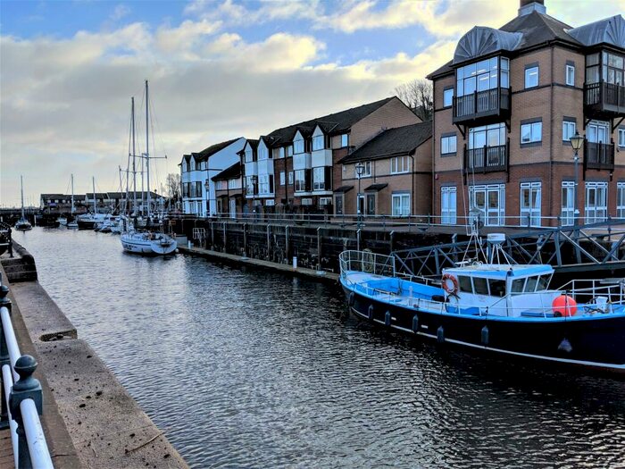 2 Bedroom House To Rent In Plas Pamir, Penarth, CF64