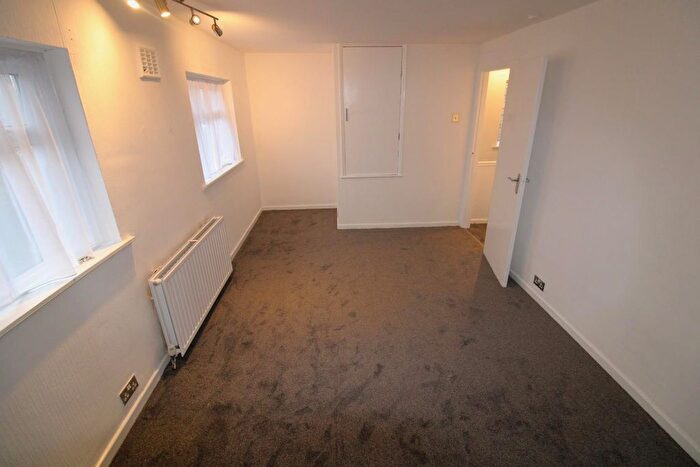 2 Bedroom End Of Terrace House To Rent In Henderson Drive, Dartford, DA1