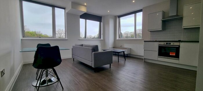 1 Bedroom Flat To Rent In Lichfield Road, Four Oaks, Sutton Coldfield, B74