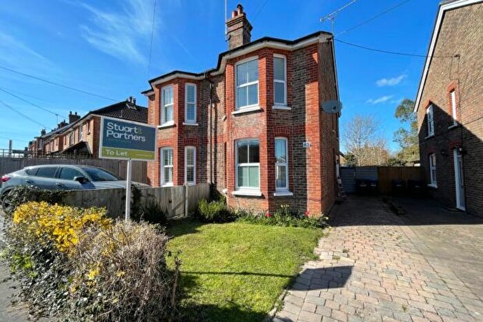 3 Bedroom Semi-Detached House To Rent In Queens Road, Haywards Heath, RH16