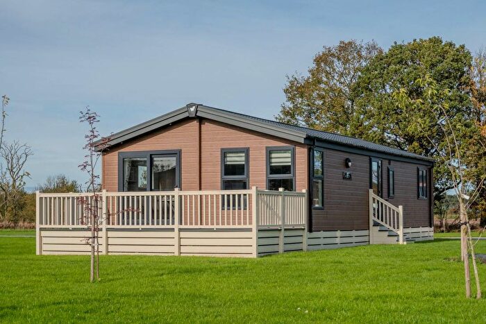 2 Bedroom Lodge For Sale In Sandholme Business, Sandholme Road, Gilberdyke, Brough, HU15