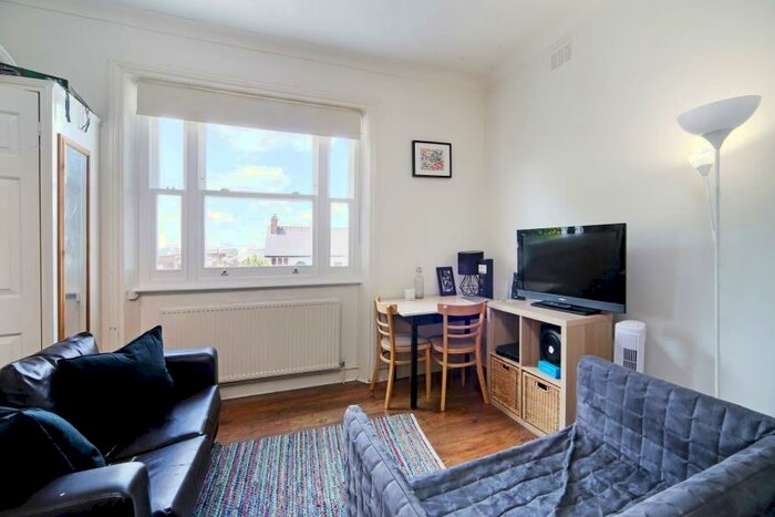 Studio To Rent In West End Lane, West Hampstead, NW6