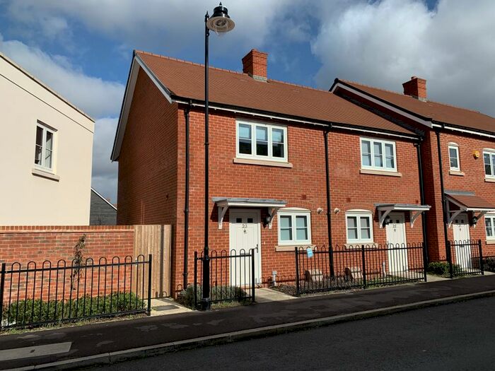 2 Bedroom House To Rent In Berewood, Waterlooville, PO7