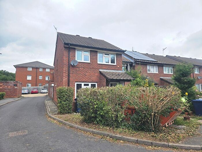 3 Bedroom End Of Terrace House To Rent In Rowlands Close, Mill Hill, NW7