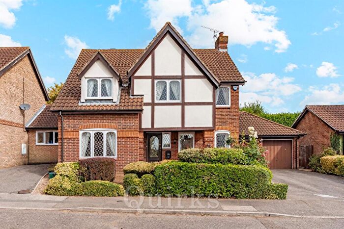 4 Bedroom Detached House For Sale In Coopers Drive, Billericay, CM11